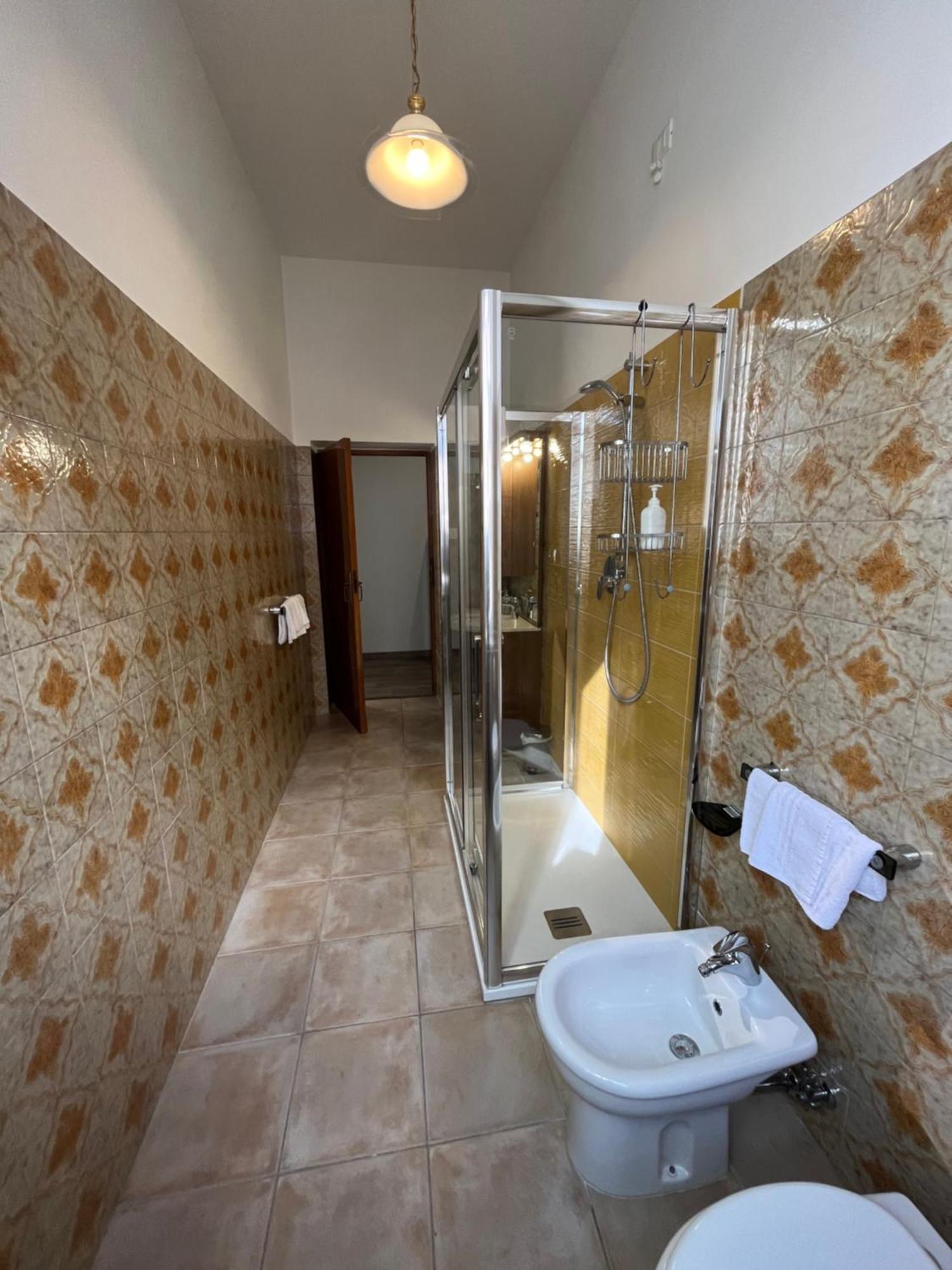 B&B Il Glicine Pescara Centro Exterior foto
